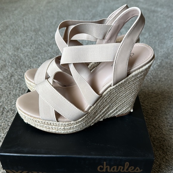 NIB Charles by Charles David Alyce Elastic Strap Wedge Espadrille Sandals 9 Nude - Picture 5 of 9